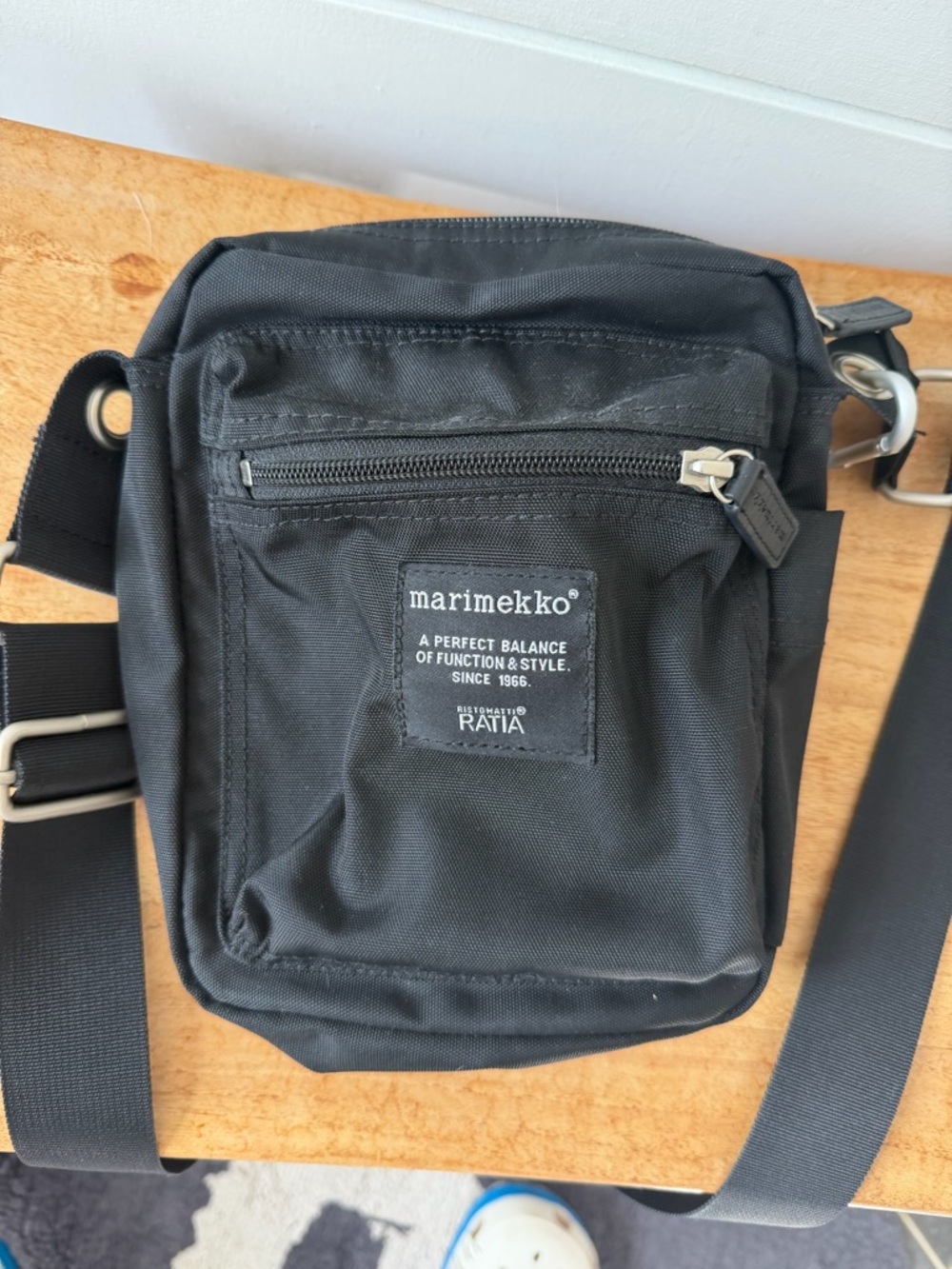 Marimekko Cash & Carry Shoulder/ Crossbody Bag BLACK - Picture 2 of 2